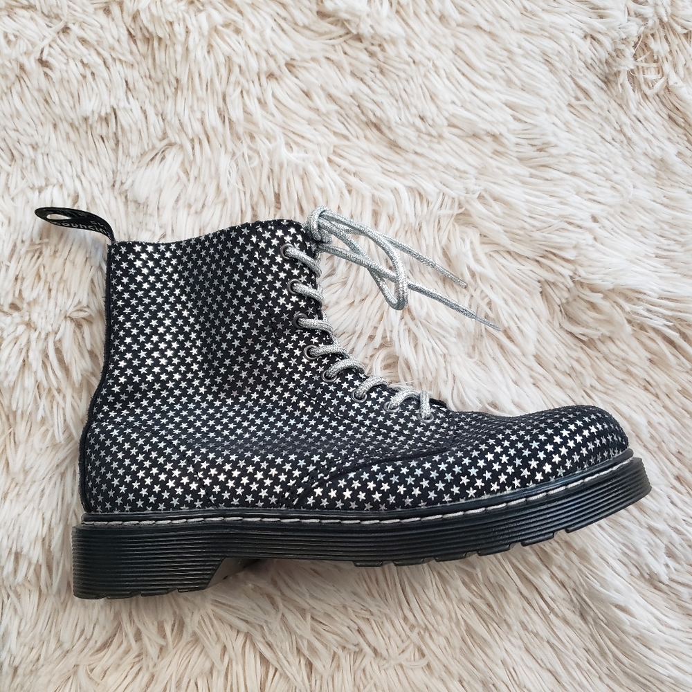Dr. Martens new without Box size 5 Ladies  1460 Pascal Boot star boots - Picture 9 of 16